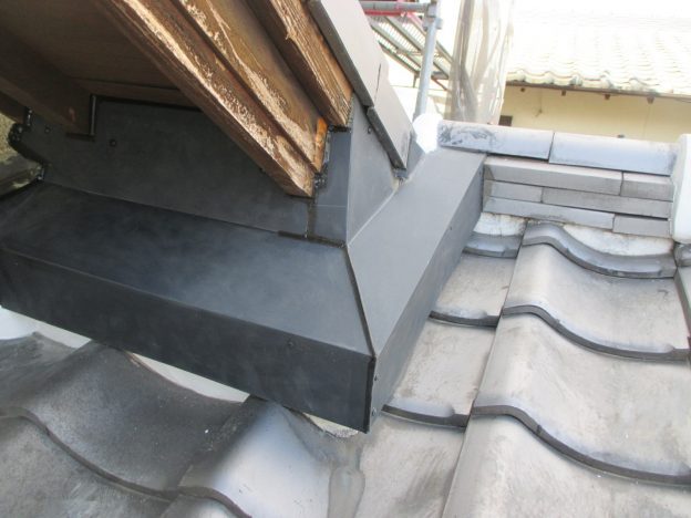 稲美町のシール打設後の新設板金